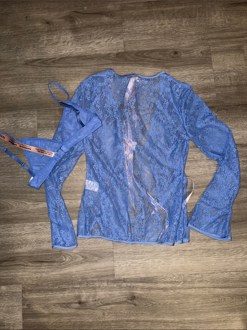 House of CB PHOEBE Blue Lace Tie Front Top 2 pieces - Picture 13 of 13